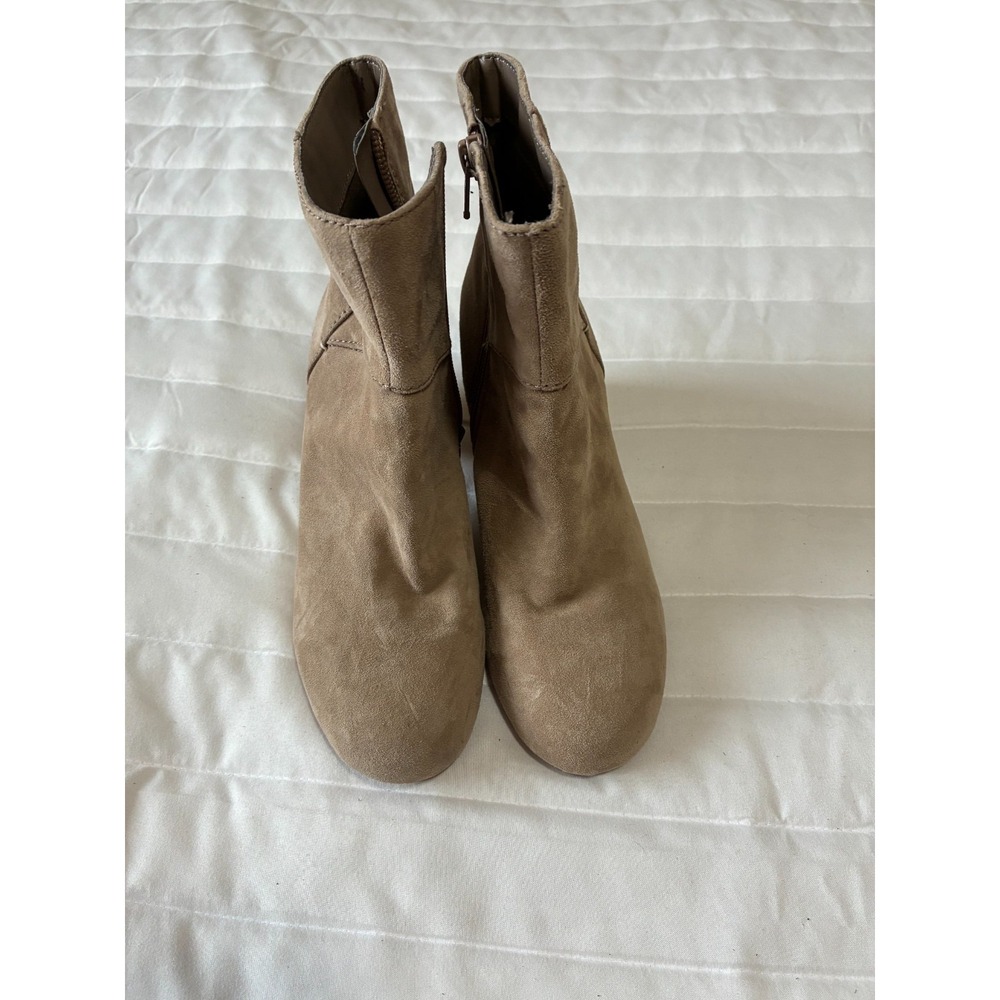 Nine West Get Going Ankle Boots 6M Beige Suede‎ 2.25" Heel Round Toe